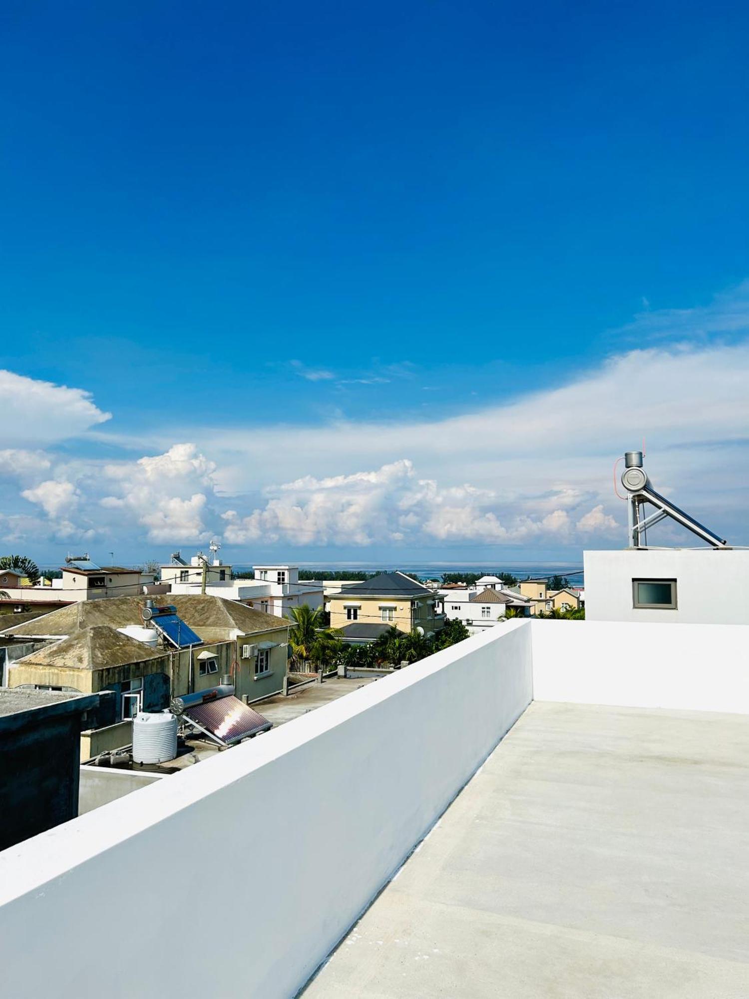 Amazing Sunset View Rooftop. Flic-en-Flacq Exteriér fotografie